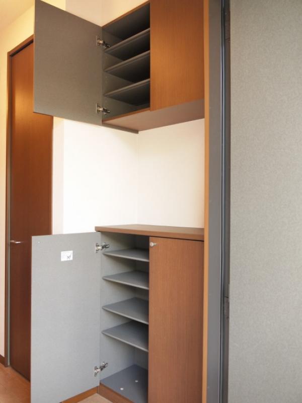 シューズボックス