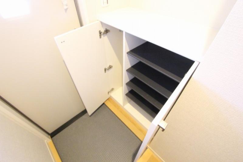 シューズボックス