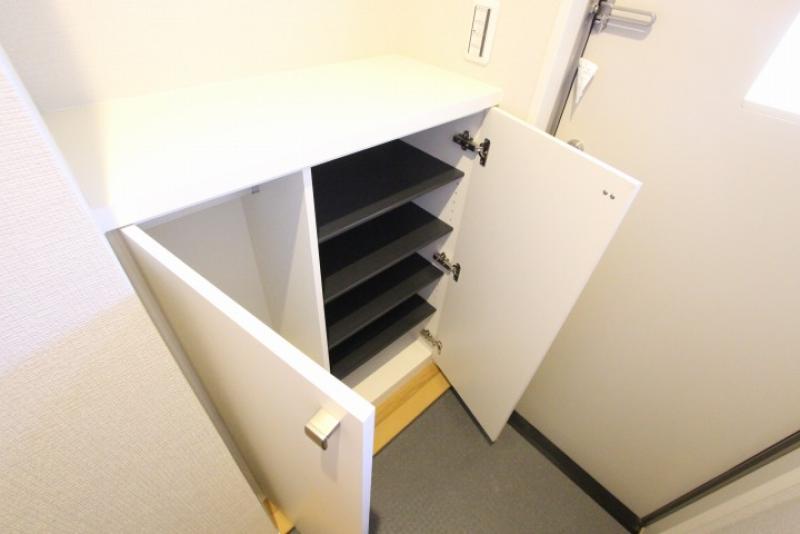 シューズボックス