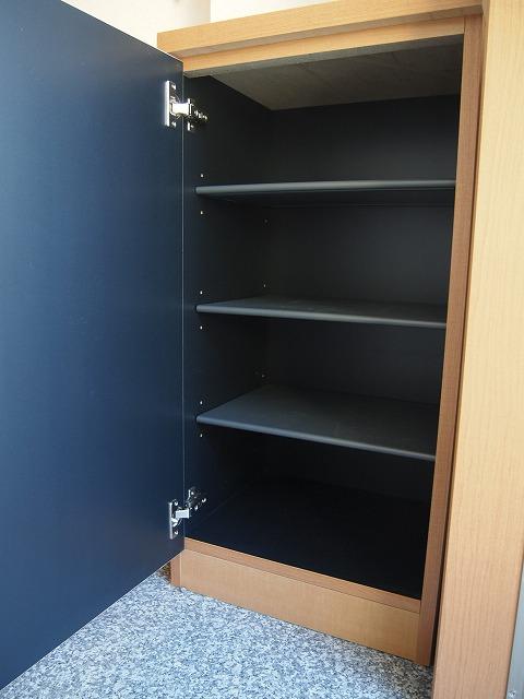 シューズボックス