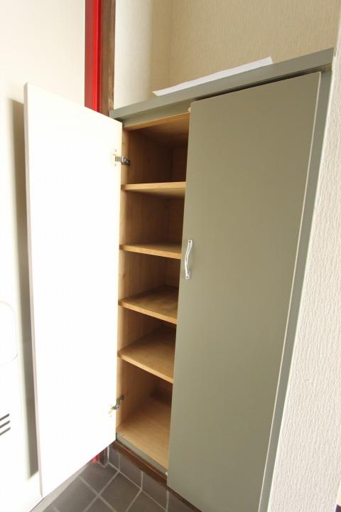 シューズボックス