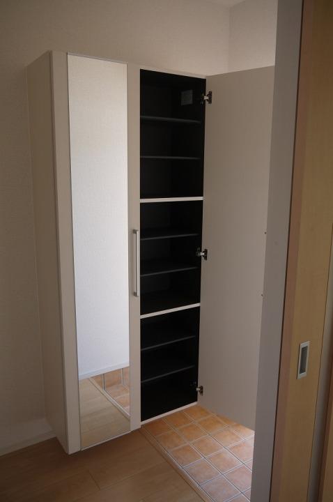 シューズボックス