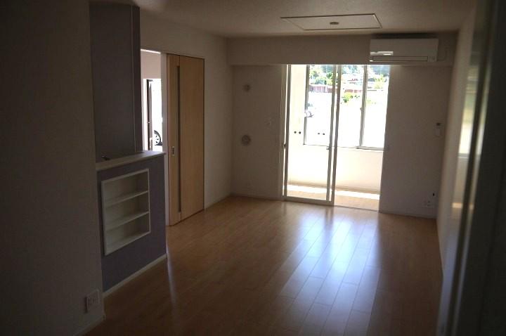 ﾘﾋﾞﾝｸﾞﾀﾞｲﾆﾝｸﾞｷｯﾁﾝ