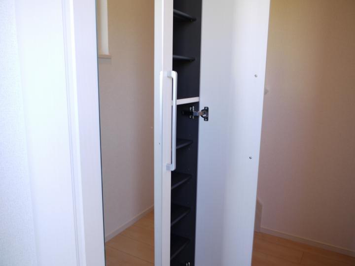 シューズボックス