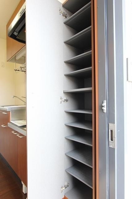 シューズボックス