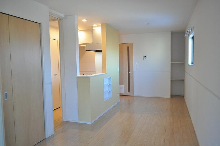 ﾘﾋﾞﾝｸﾞﾀﾞｲﾆﾝｸﾞｷｯﾁﾝ