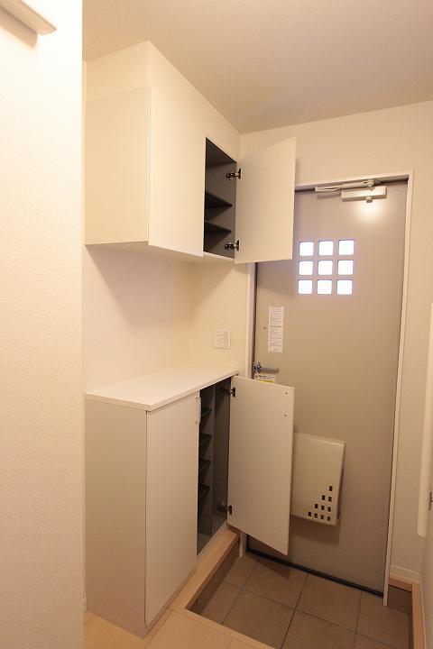 シューズボックス