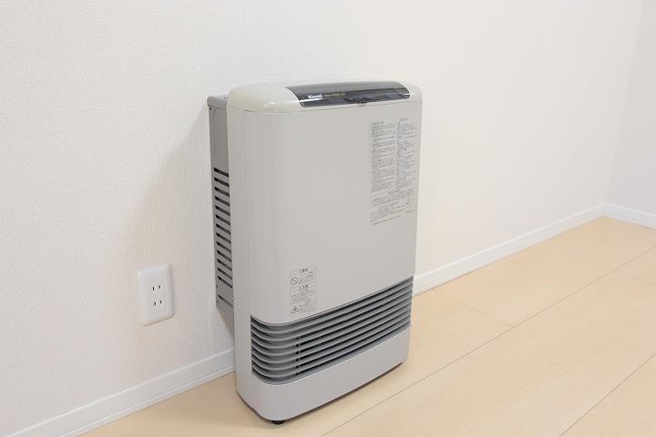 ガスファンヒーター