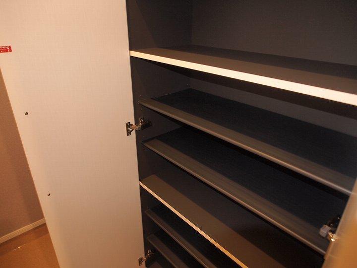 シューズボックス