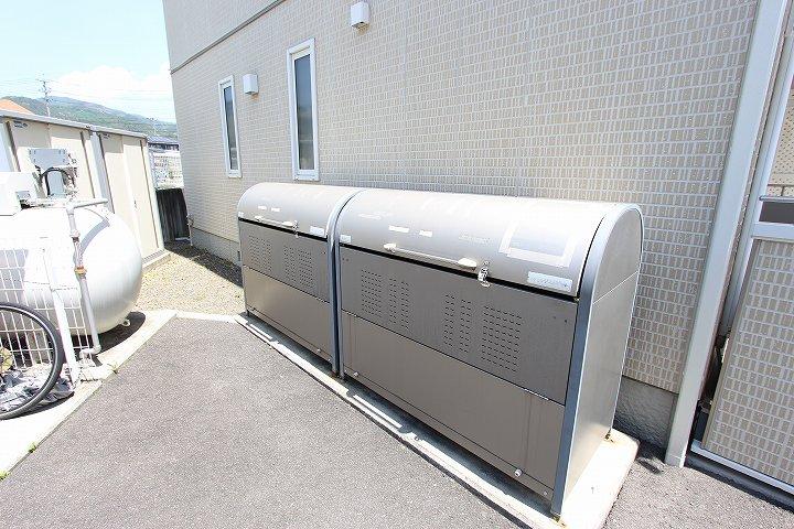 ゴミ回収ボックス