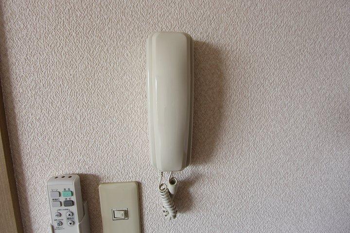 インターホン