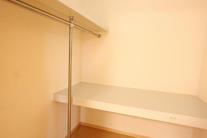 ｳｫｰｸｲﾝｸﾛｰｾﾞｯﾄ