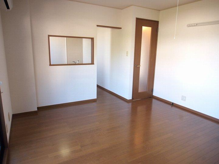 ﾘﾋﾞﾝｸﾞﾀﾞｲﾆﾝｸﾞｷｯﾁﾝ