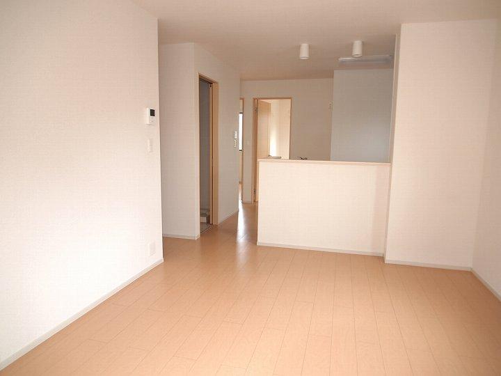 ﾘﾋﾞﾝｸﾞﾀﾞｲﾆﾝｸﾞ