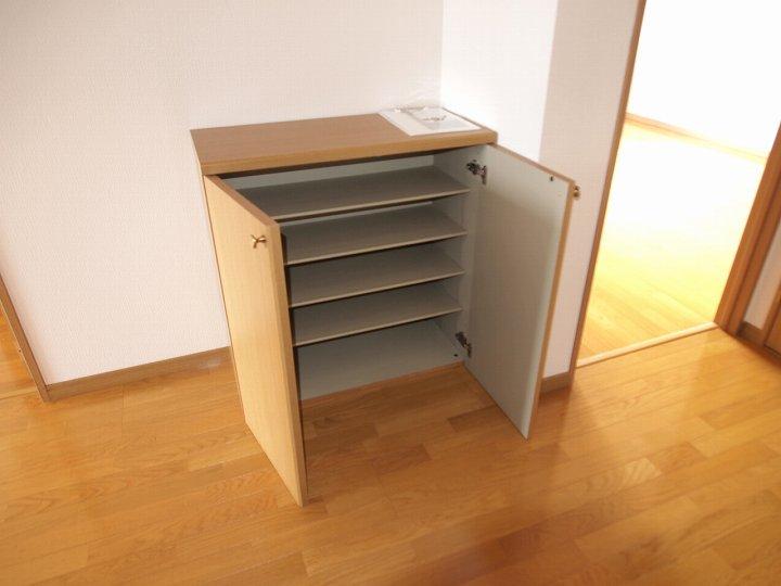 シューズボックス