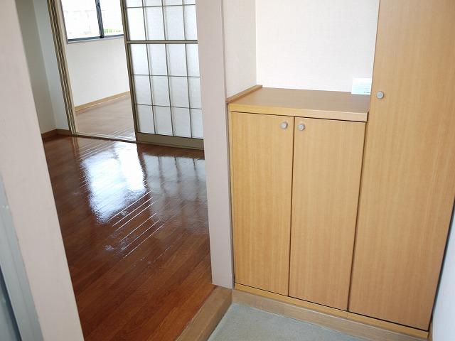 シューズボックス