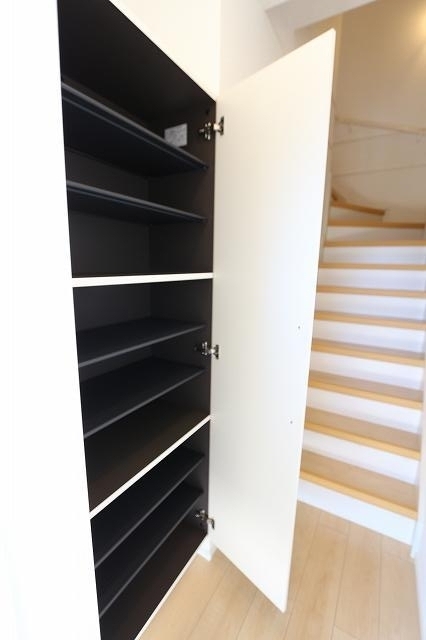 シューズボックス