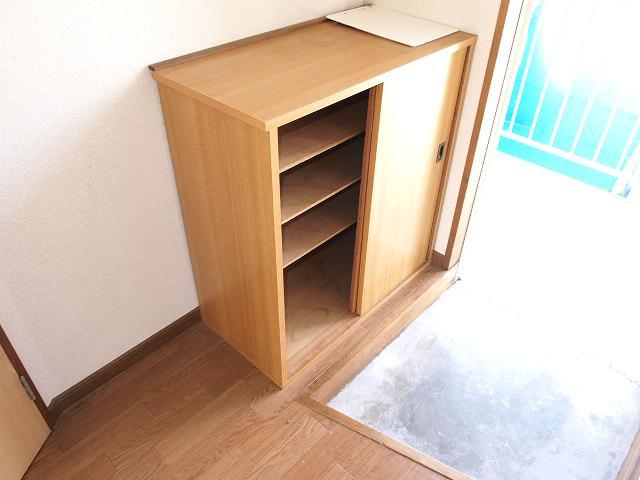 シューズボックス