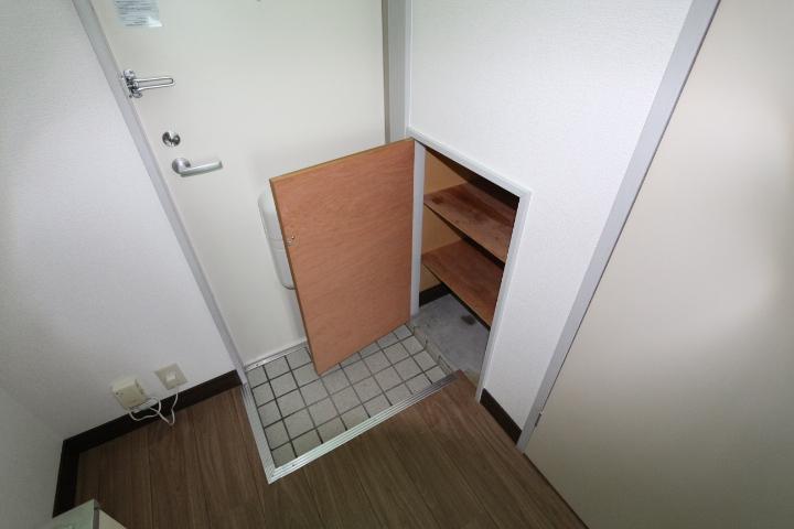 シューズボックス