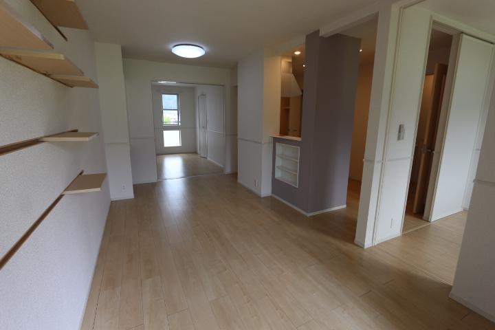 ﾘﾋﾞﾝｸﾞﾀﾞｲﾆﾝｸﾞ