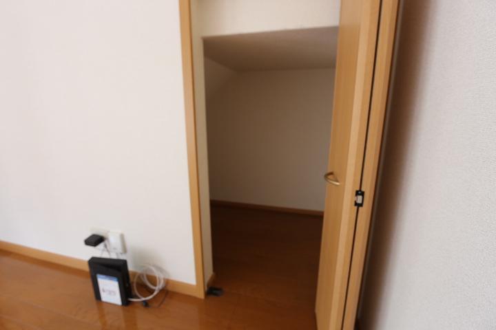 階段下収納
