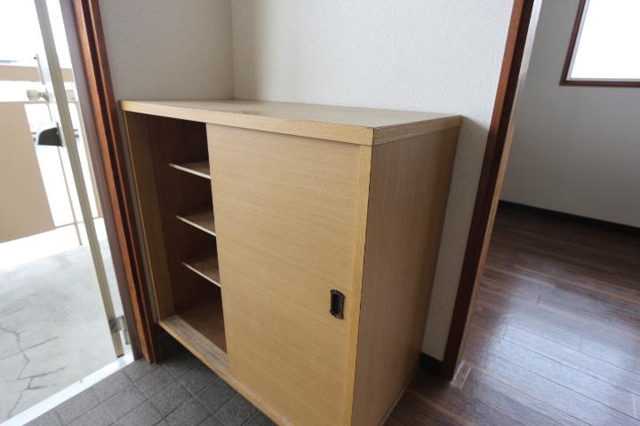 シューズボックス