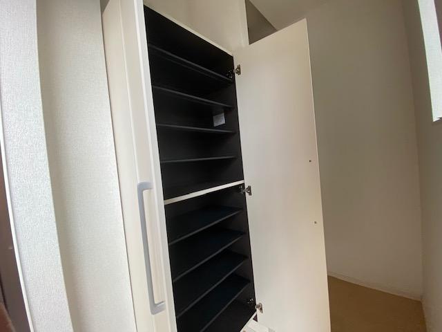 シューズボックス