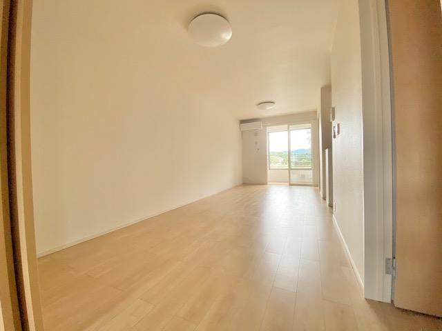 ﾘﾋﾞﾝｸﾞﾀﾞｲﾆﾝｸﾞｷｯﾁﾝ