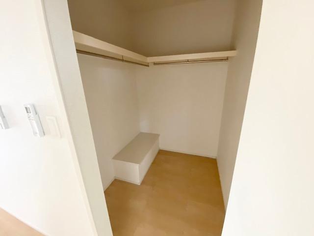 ｳｫｰｸｲﾝｸﾛｰｾﾞｯﾄ