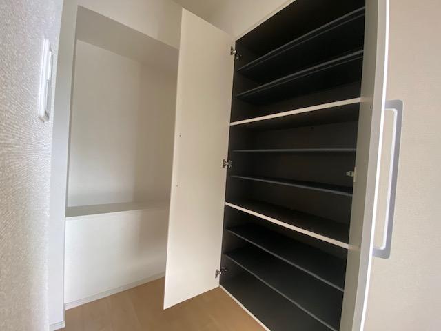 シューズボックス