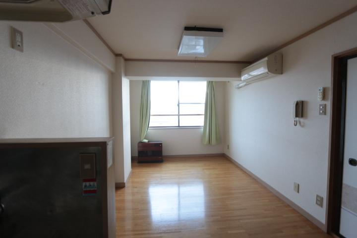 ﾀﾞｲﾆﾝｸﾞ