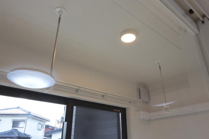 室内物干し機
