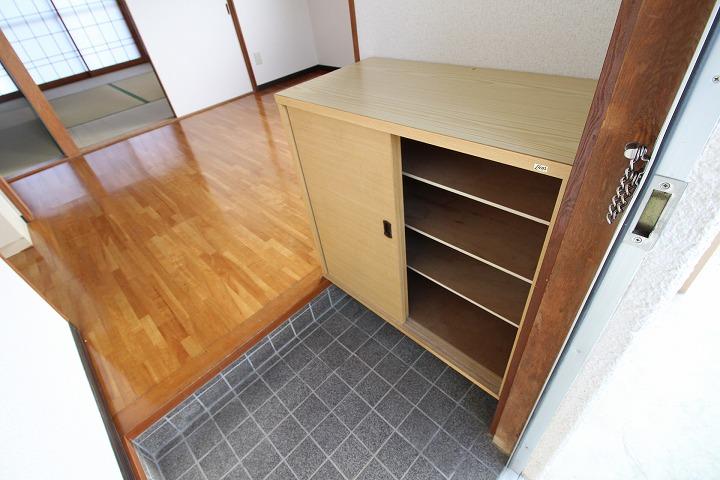 シューズボックス