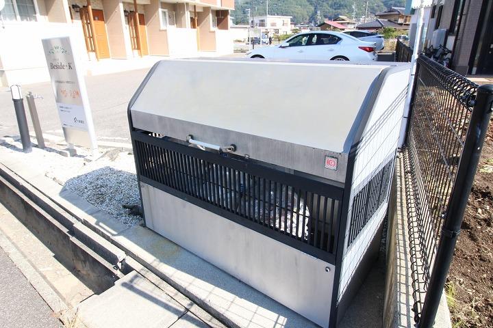 ゴミ回収ボックス