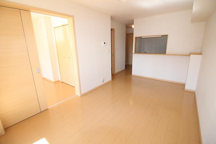 ﾘﾋﾞﾝｸﾞﾀﾞｲﾆﾝｸﾞｷｯﾁﾝ