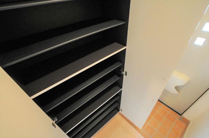 シューズボックス