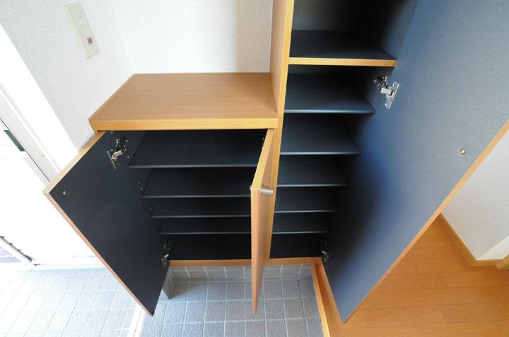 シューズボックス