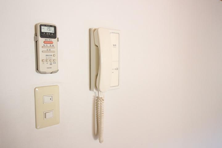 インターホン
