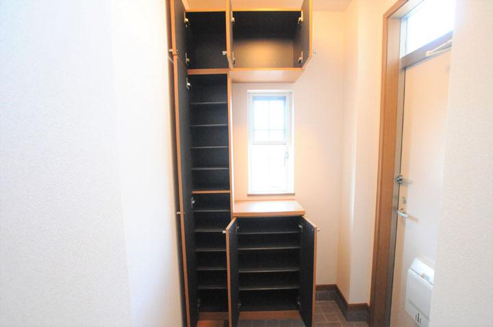 シューズボックス