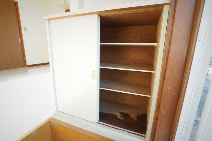 シューズボックス