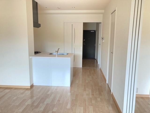 ﾘﾋﾞﾝｸﾞﾀﾞｲﾆﾝｸﾞｷｯﾁﾝ