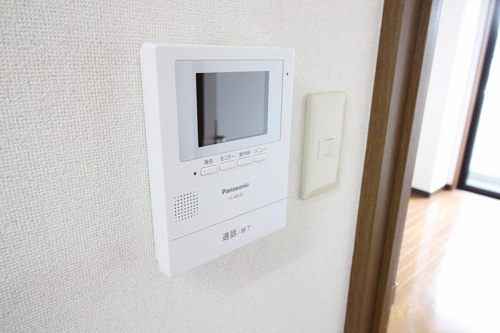 モニタ付インターホン