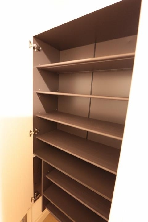 シューズボックス