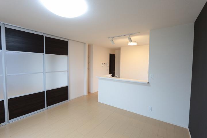 ﾘﾋﾞﾝｸﾞﾀﾞｲﾆﾝｸﾞｷｯﾁﾝ