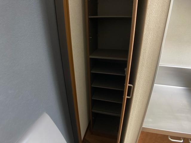 シューズボックス