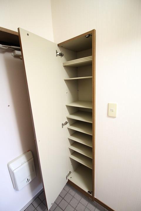 シューズボックス