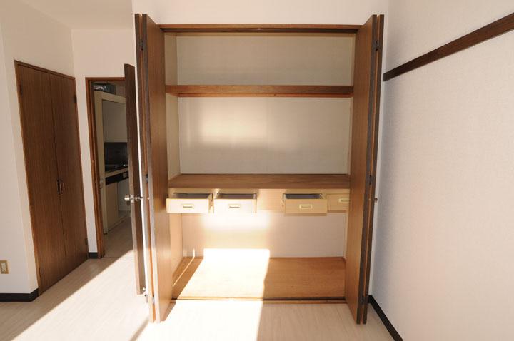 収納