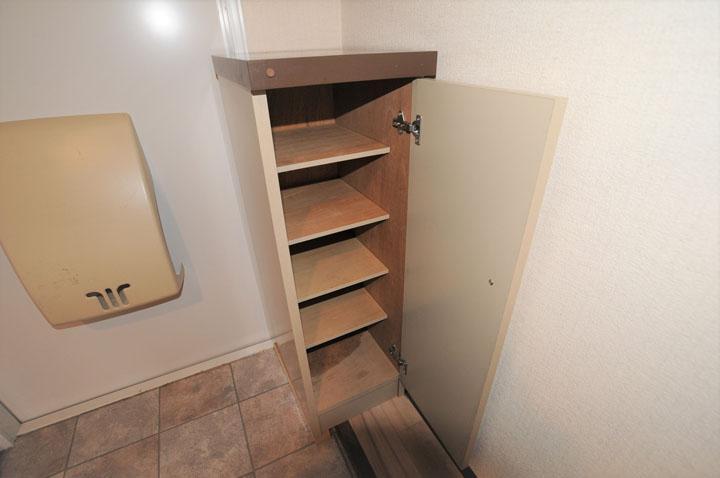 シューズボックス