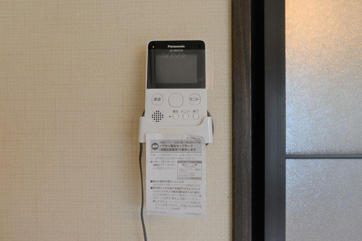モニタ付インターホン