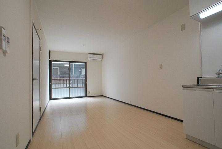 ﾘﾋﾞﾝｸﾞﾀﾞｲﾆﾝｸﾞｷｯﾁﾝ